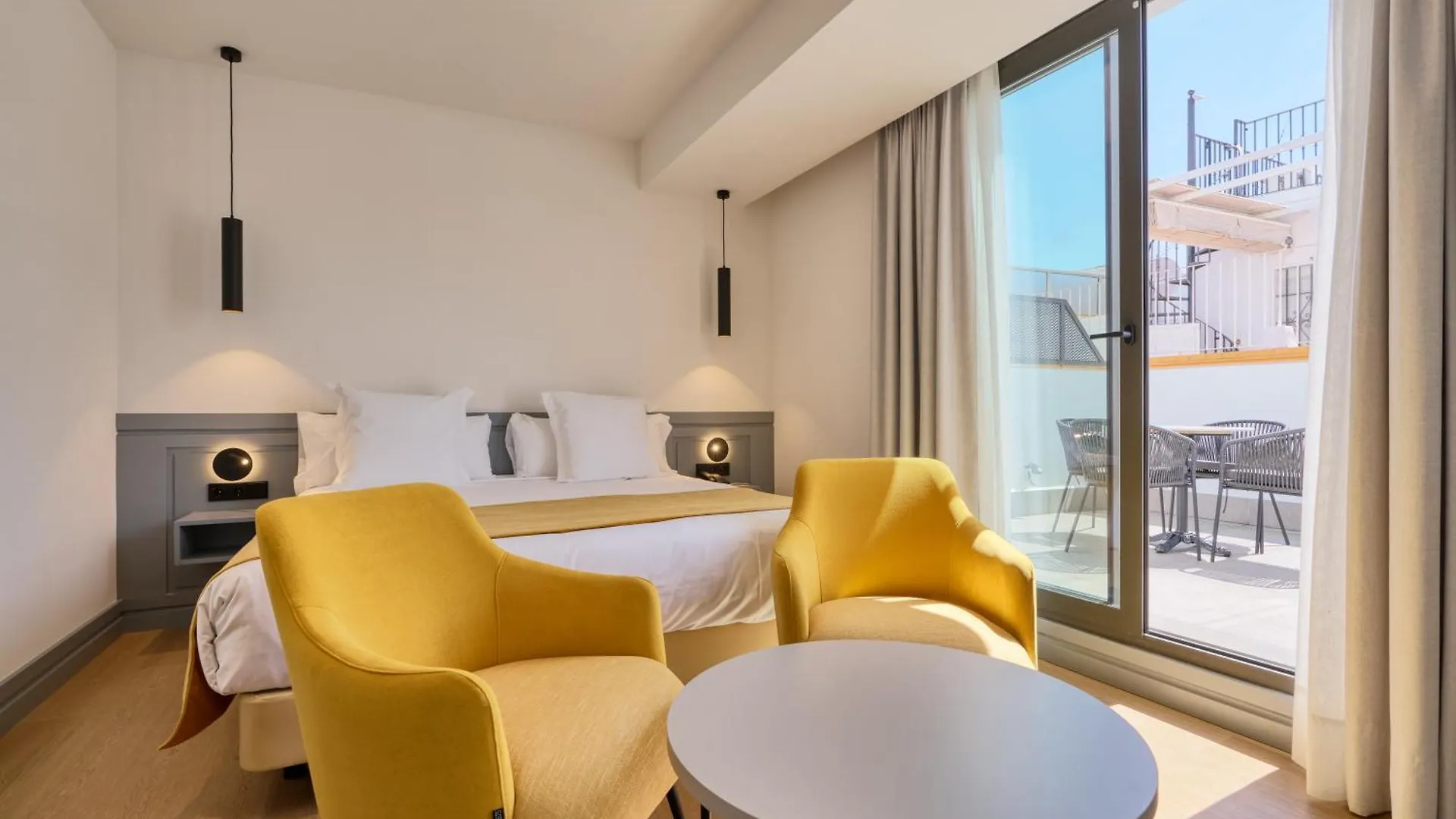 סביליה Hotel Murillo Reinoso 2*,